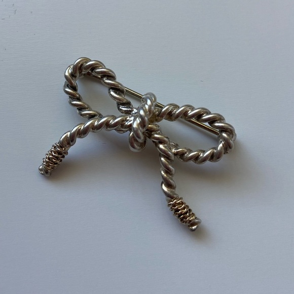 Tiffany & Co. Jewelry - Tiffany & Co Bow brooch in 925 Sterling, 1980's Vintage Jewelry